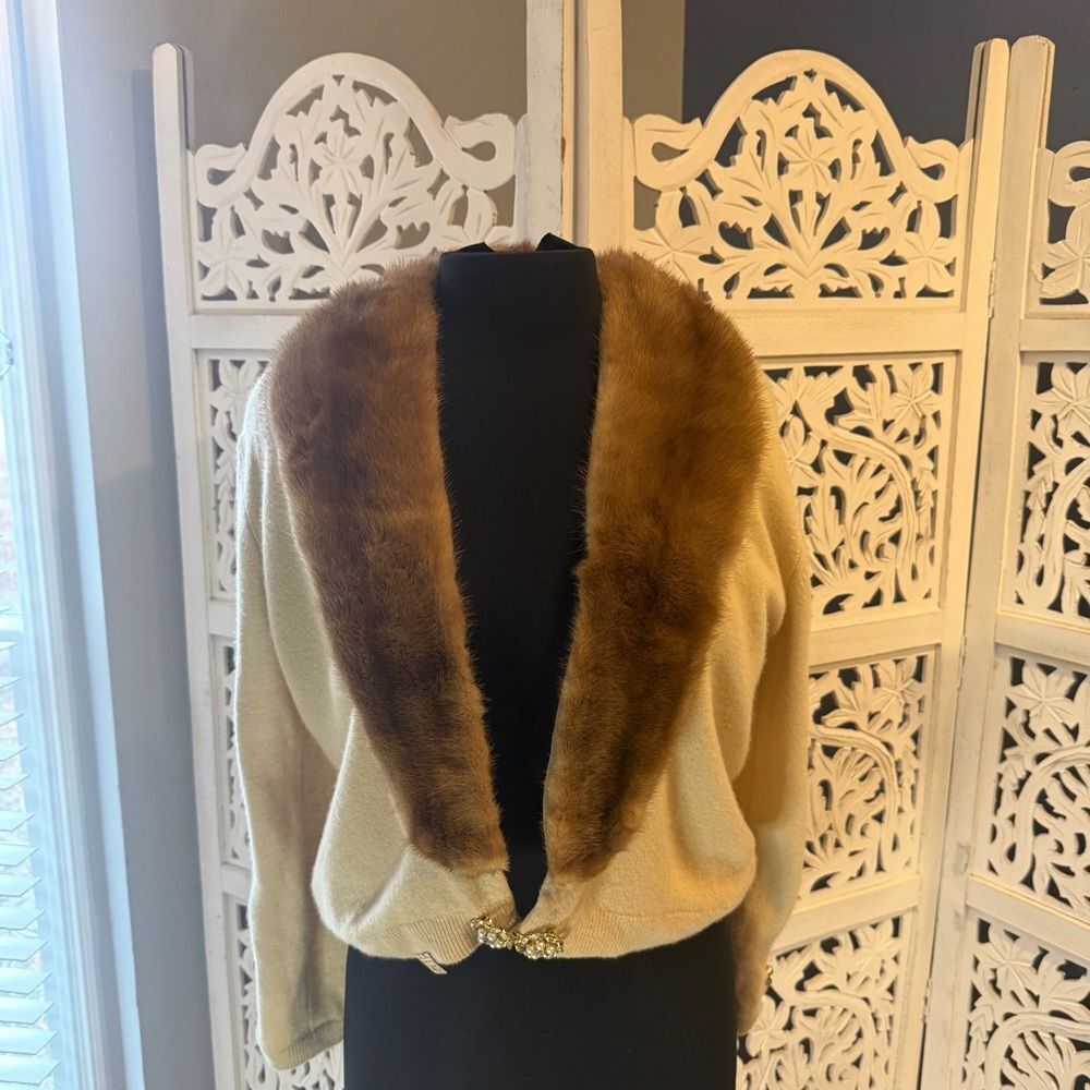Elegant Barton Vintage Cream Cashmere Cardigan with Brown Fur Collar Sz S/M